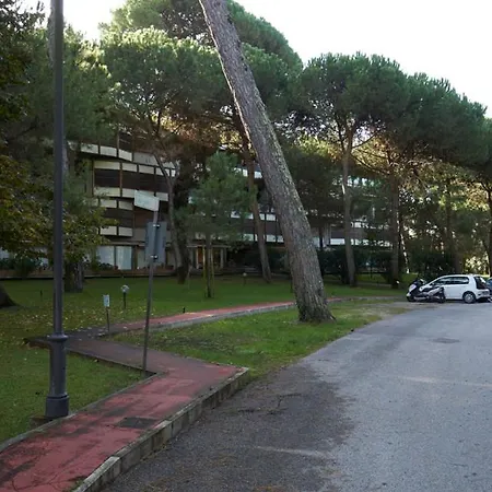 A 300 Mt Dal Mare, In Contesto Naturale *