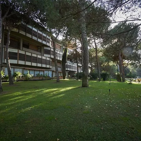 A 300 Mt Dal Mare, In Contesto Naturale Torre del Lago Puccini